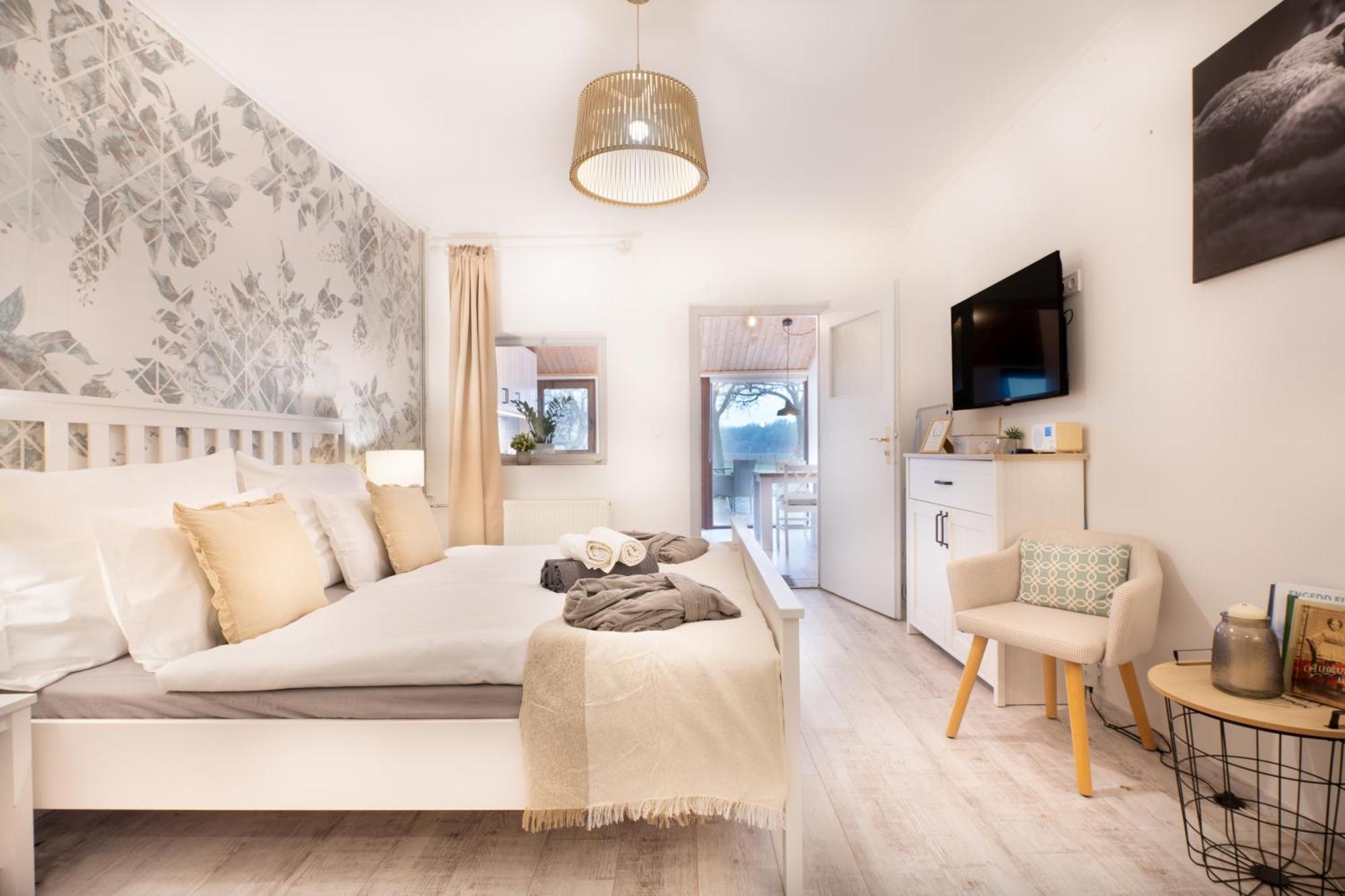 Natura Apartman Tiszafüred Zimmer foto